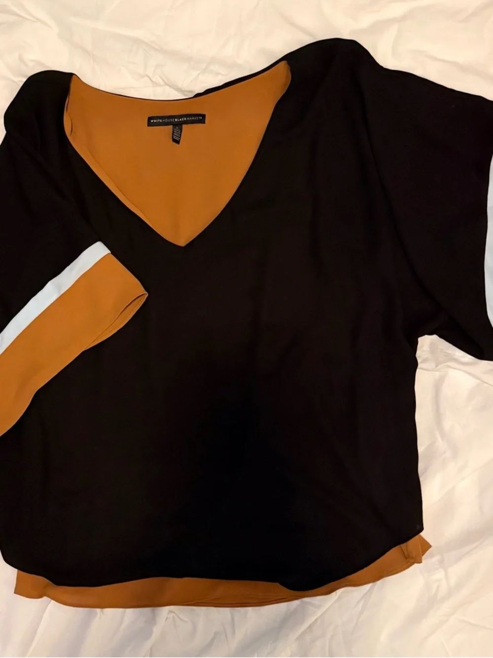 White House Black Market Black & Brown V-Neck Blouse Size Large (W11) - Picture 3 of 12